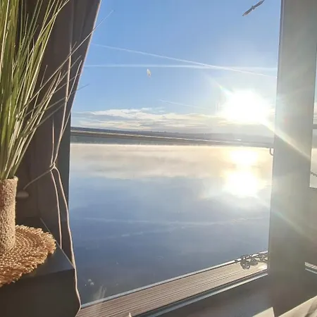 Design Hausboot Am Bei Berlin Mit Sauna Und Kamin *
